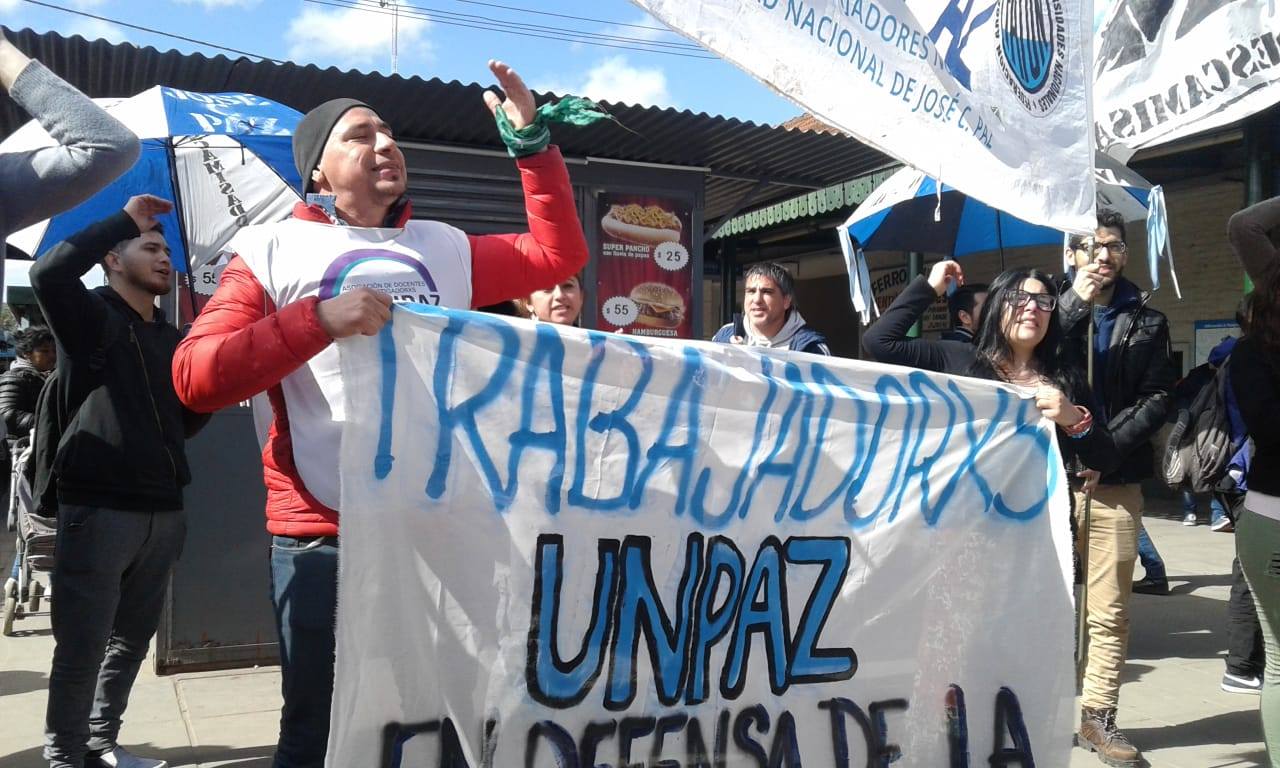 39996566 2163020397274936 748111211937136640 N